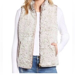 Thread & Supply Arctic Fleece Sherpa Vest
